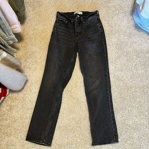 Abercrombie the Straight Mid-Rise Jeans, curve love size 24 (00)